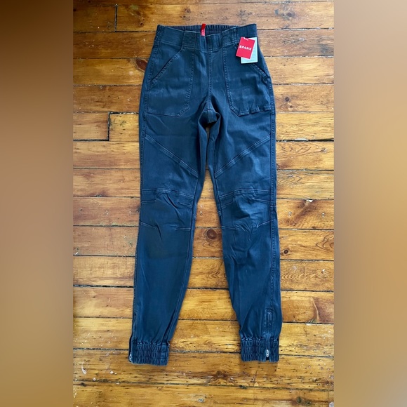 Spanx twill joggers, washed black - Picture 3 of 5